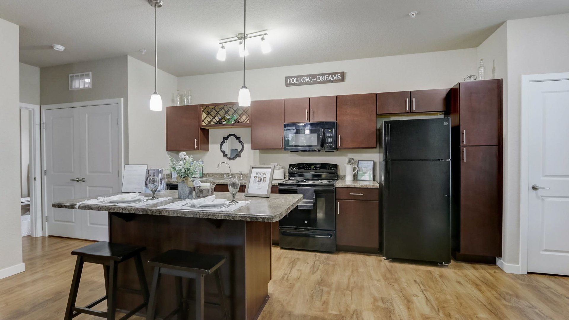 Photos of Springs at Weber Road in Romeoville, Illinois